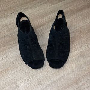 Black dress shoe
